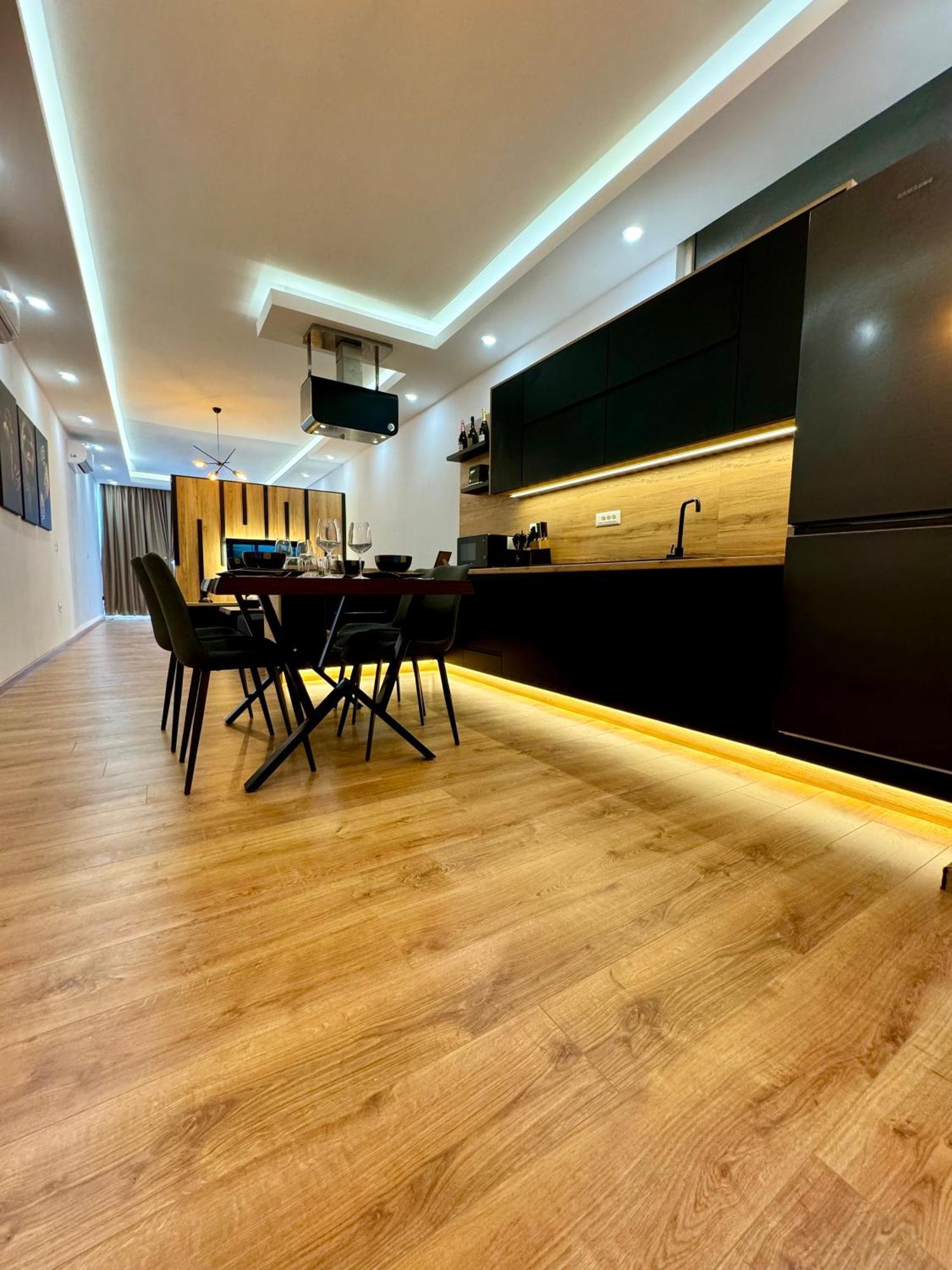 Luxury Central Baba Apartment Shkodër Buitenkant foto
