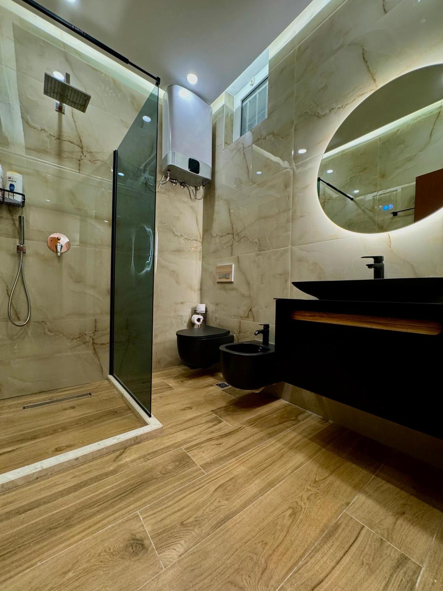 Luxury Central Baba Apartment Shkodër Buitenkant foto